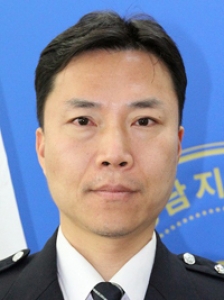충남경찰 제1기동대, 김홍운 경위 이색 기부 화재