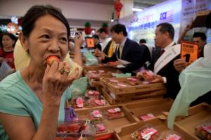 '논산 딸기' 동남아 3개국 이어 싱가포르.베트남 수출